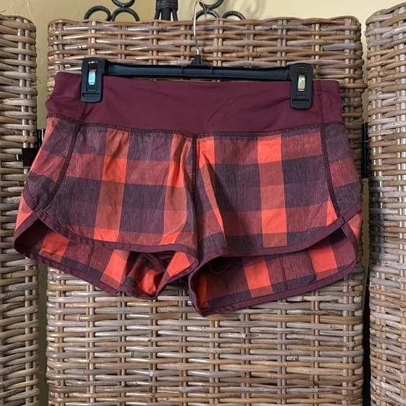 #369 Lululemon Run Speed Short
Yama Check Heathered Flaming Tomato/Rust Berry 6 - Picture 4 of 6